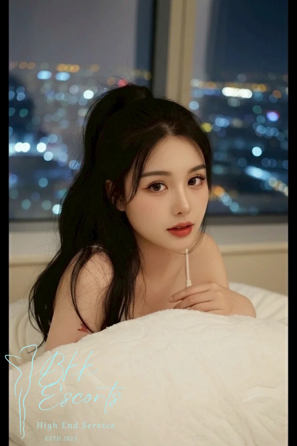 Angela photo 28