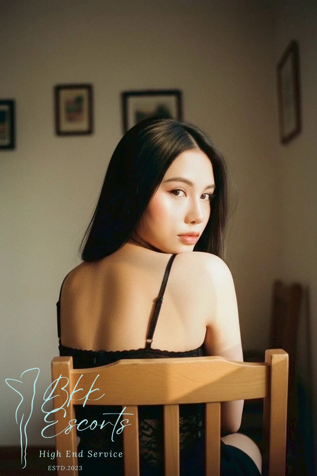 Angela photo 32