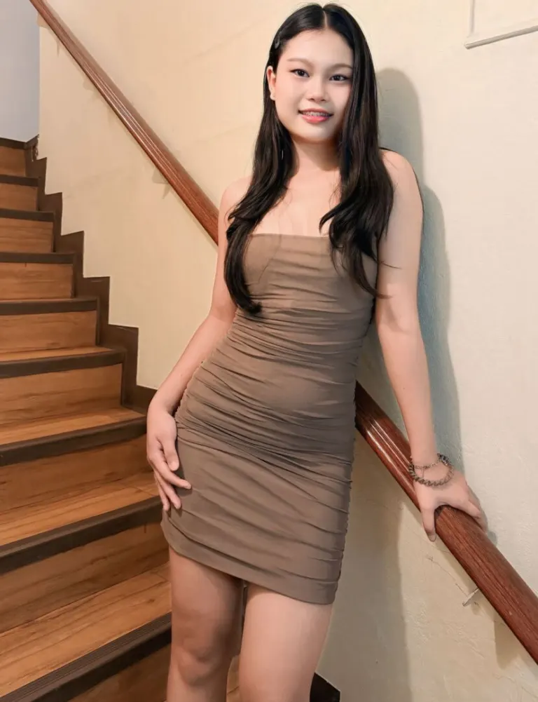 Faye photo 17