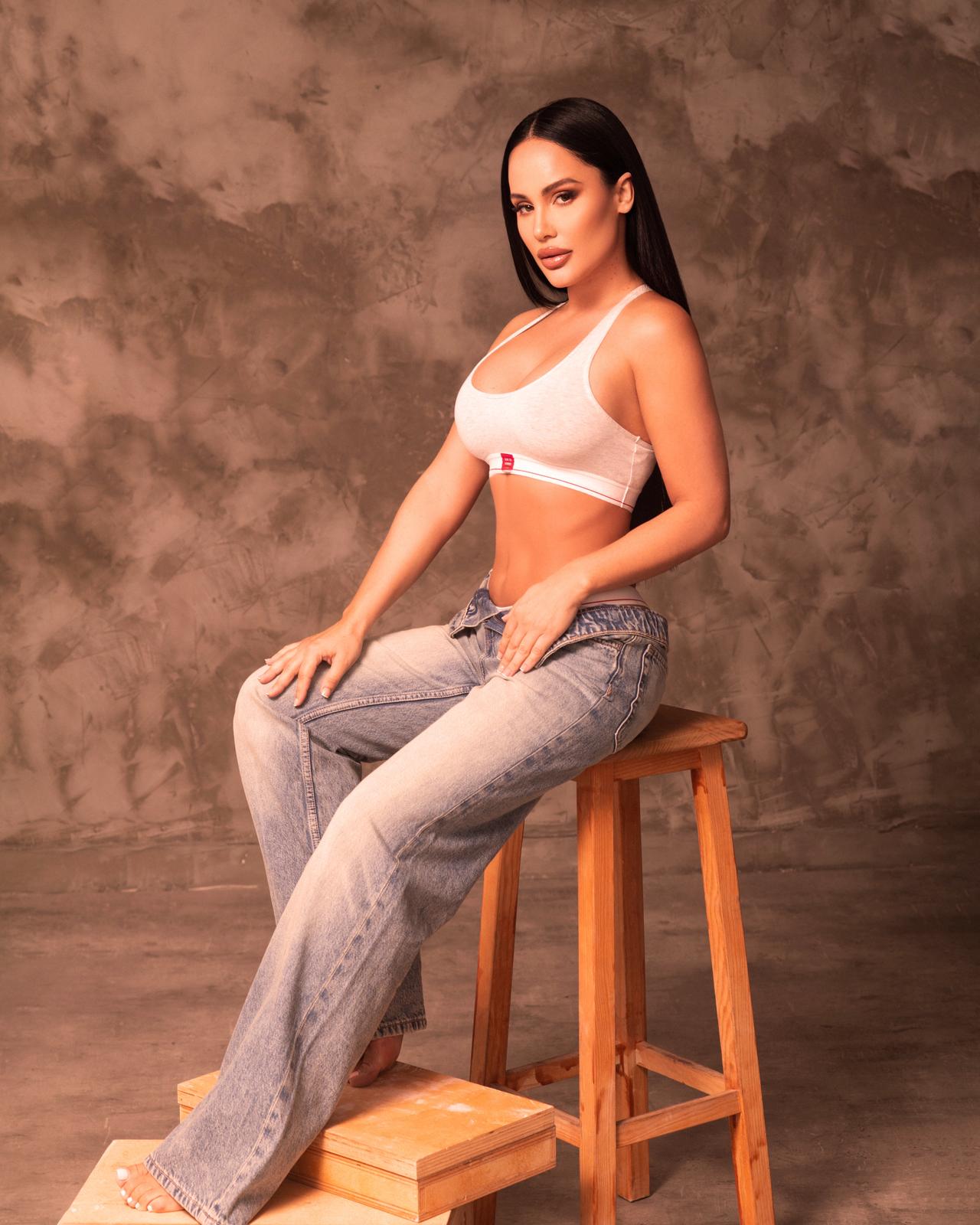 Ivany photo 7