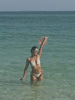 Nadia photo 13