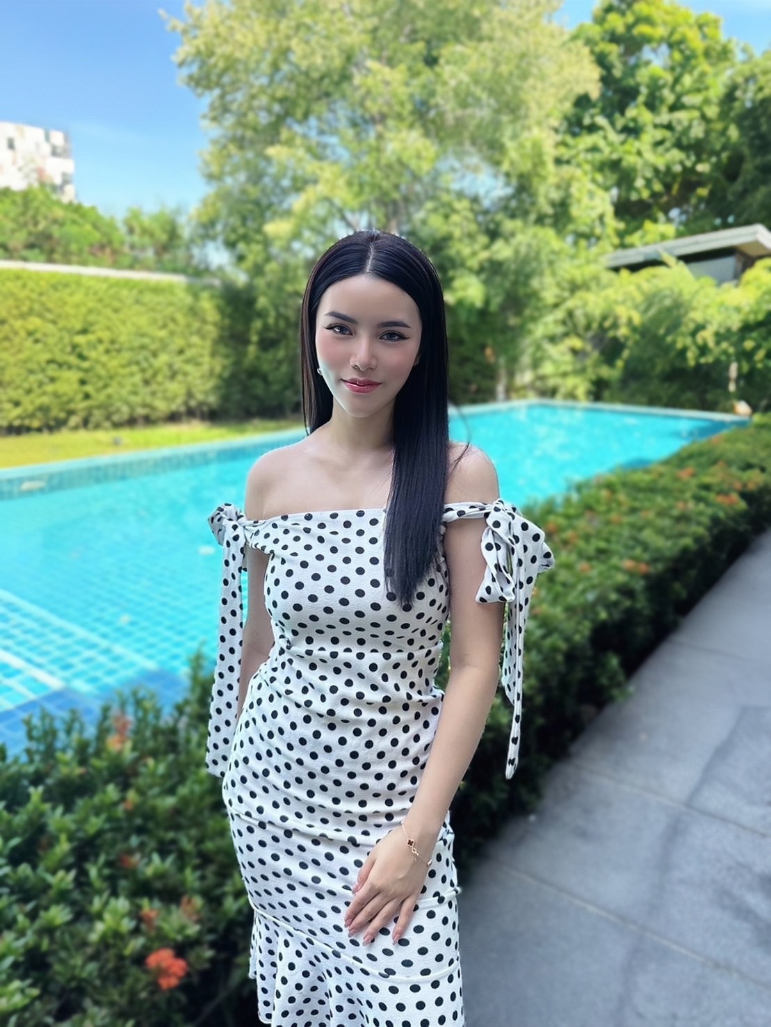 Zara photo 3